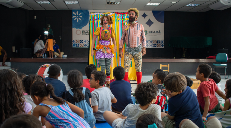 Apresentação LA ÚRSULA leva arte e educação para crianças na Vila da Música