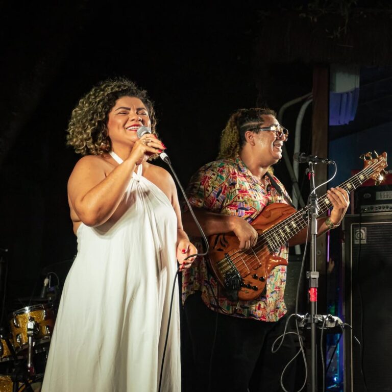 Khrystal e Sérgio Groove encerram junho na Vila da Música com o show “A vida é boa”